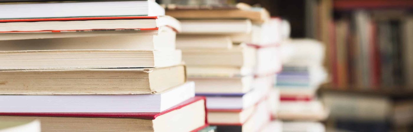 pile-books-bookstore